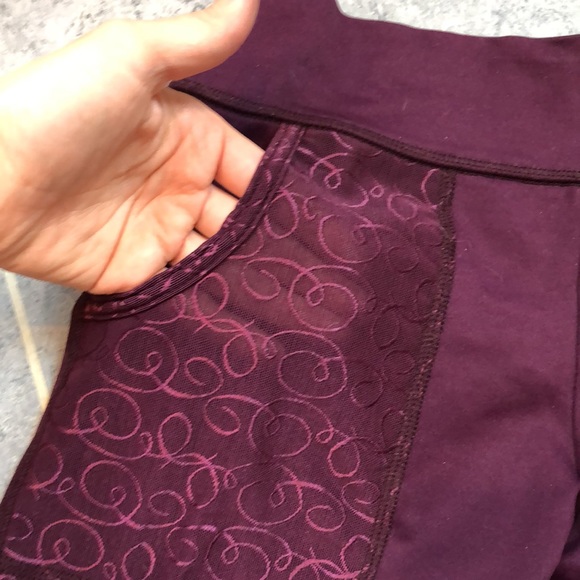 GORGEOUS Ainslie Wear 3-Piece Set! Made in 🇨🇦! - Picture 6 of 9